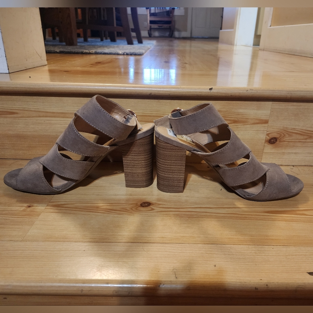 LC Lauren Conrad Women's  Chunky Heeled Sandals 👡 - Picture 7 of 15